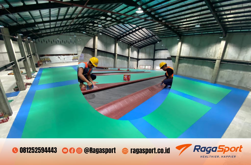 mengapa material lapangan badminton
